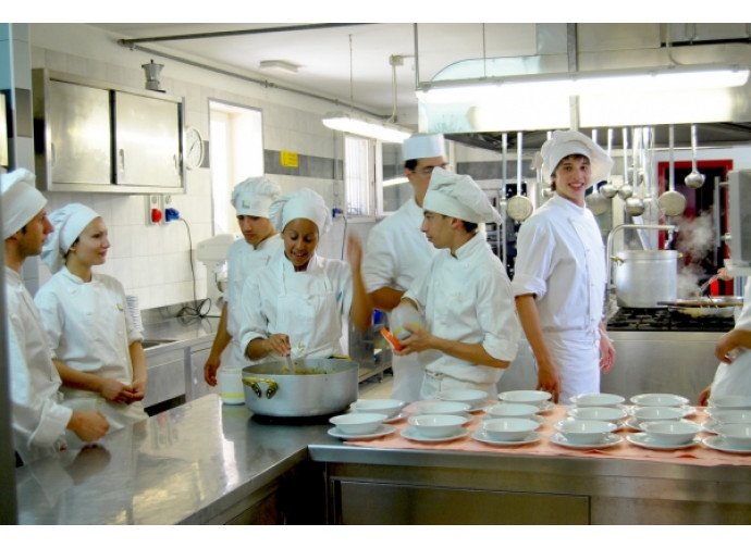 La cucina, uno dei luoghi di Cà Edimar La cucina, uno dei luoghi di Cà Edimar