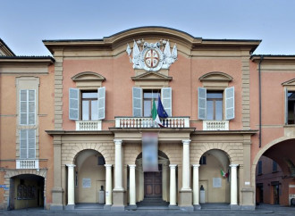 Il comune di Reggio Emilia vuole una legge regionale sull' "omofobia"