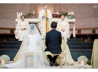 Comunione a divorziati
risposati: un
problema sociale