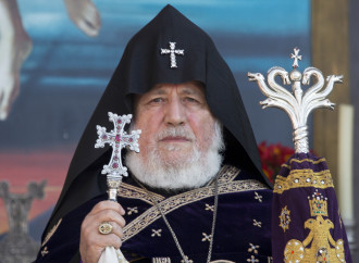 Scontro tra governo e Chiesa armena. E i giudici perseguono Karekin II