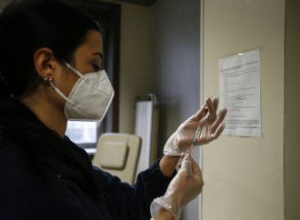 Obbligo di vaccino, l'arma sindacale in mano ai medici