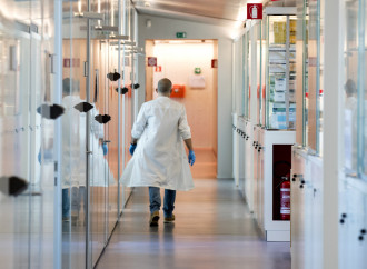 L'etica in soccorso del medico che non vuole vaccinarsi