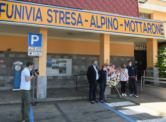 Stresa, la tv del dolore indigna tutti, tranne i giornalisti