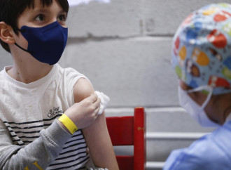 Vaccinare i bambini, ci risiamo. Ma la logica dice di no