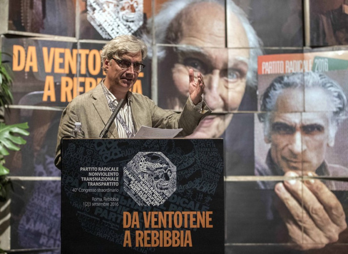 Il segretario radicale Maurizio Turco al Congresso 2016 Il segretario radicale Maurizio Turco al Congresso 2016