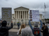 Corte Suprema, gli abortisti minacciano di uccidere i giudici