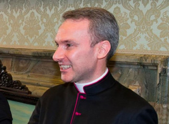 Diplomatico vaticano agli arresti per pedopornografia