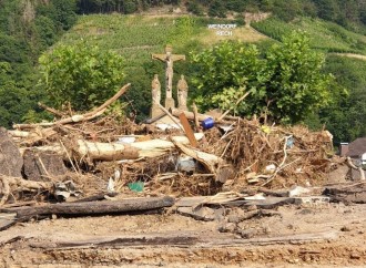 L’alluvione e il Crocifisso che ricorda la via per la salvezza