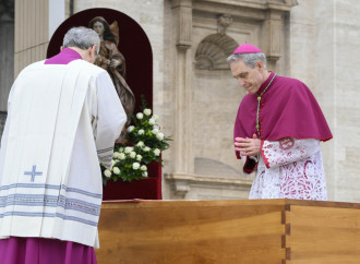 San Pietro riscaldata dall'affetto per Papa Ratzinger