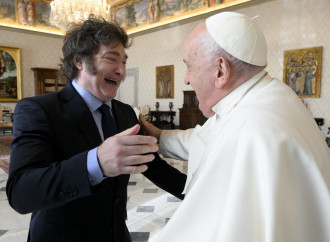 Milei in Vaticano: dagli insulti alla sintonia con Francesco