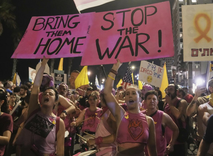 Protesta contro il governo Netanyahu a Tel Aviv, 26 luglio 2025 (Ap via LaPresse) Protesta contro il governo Netanyahu a Tel Aviv, 26 luglio 2025 (Ap via LaPresse)