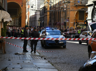 "Emilia decadence, il Pd ti ha snaturato tra woke e islamismo"