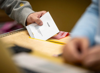 Testa a testa in Svezia, leggero vantaggio per il centrosinistra