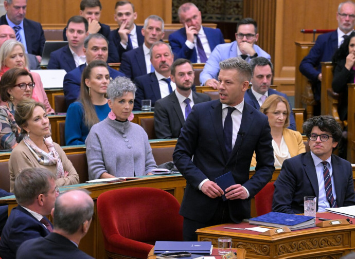 Péter Magyar in Parlamento, 28/09/2026 (Ap via LaPresse)