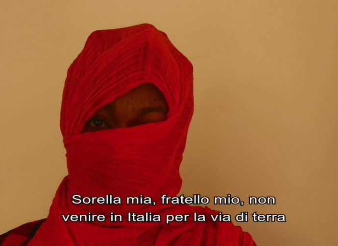 Un frame del docufilm "How much..." Un frame del docufilm "How much..."