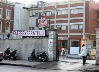 Napoli scoppia? «No, da noi in pochi in terapia intensiva»