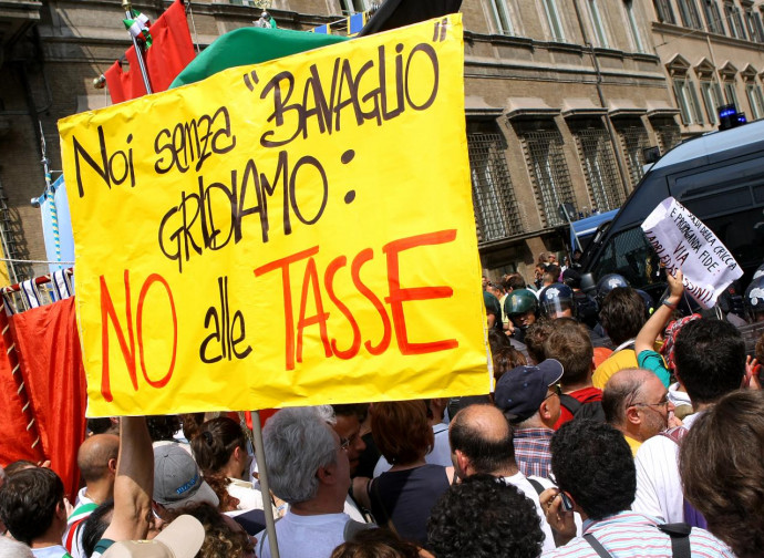Manifestazione contro le tasse (foto del 2010)