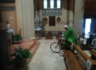 Francesco e la liturgia: arsenico nei vecchi merletti