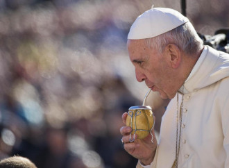 Papa Francesco, dieci anni di scompiglio e sconcerto