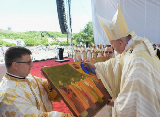 Sono beati i 7 vescovi rumeni martiri del comunismo