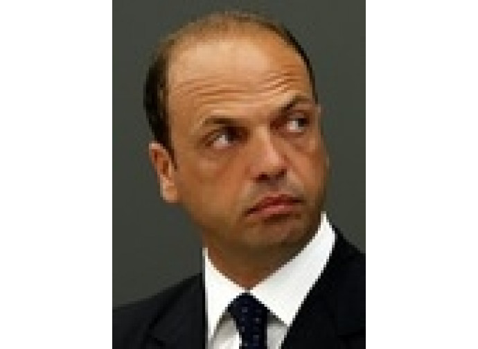 Il ministro degli Esteri Angelino Alfano Il ministro degli Esteri Angelino Alfano