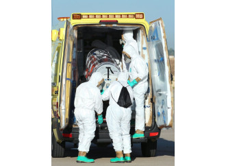 Ebola, il virus si sconfigge in Africa