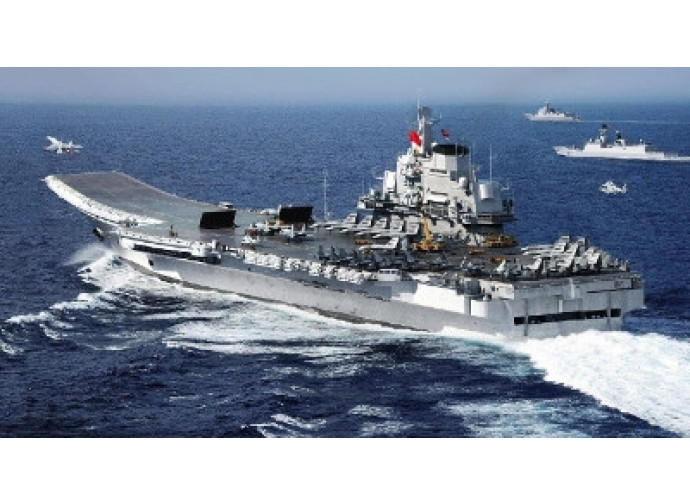 La portaerei cinese Liaoning La portaerei cinese Liaoning