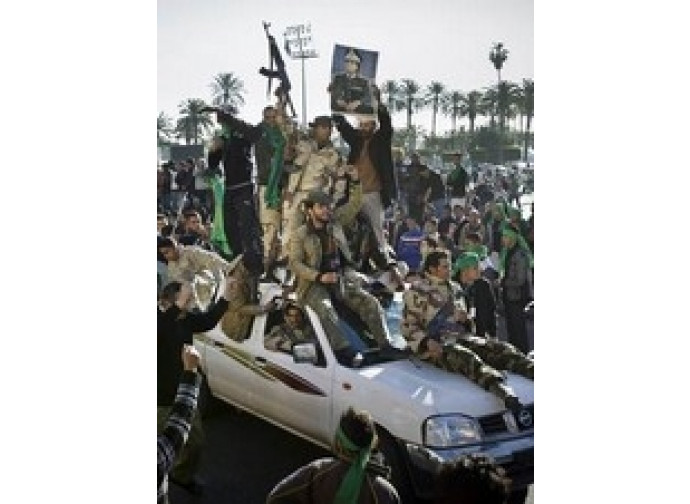 Truppe fedeli a Gheddafi Truppe fedeli a Gheddafi