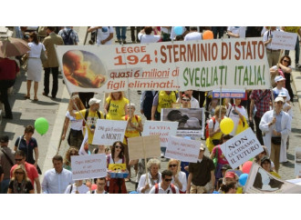 In Lazio gli obiettori sono costretti all'aborto