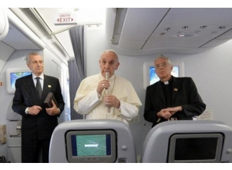 Papa Francesco fa discutere mezzo mondo