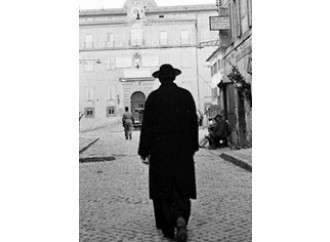 Preti omosessuali.
Oggi più di ieri?