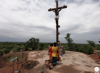 Jihadisti senza pietà: strage di fedeli a Messa, 15 morti