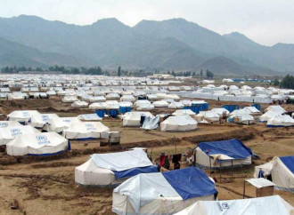 Diventa cronica la condizione di sfollato per centinaia di migliaia di profughi e rimpatriati afghani