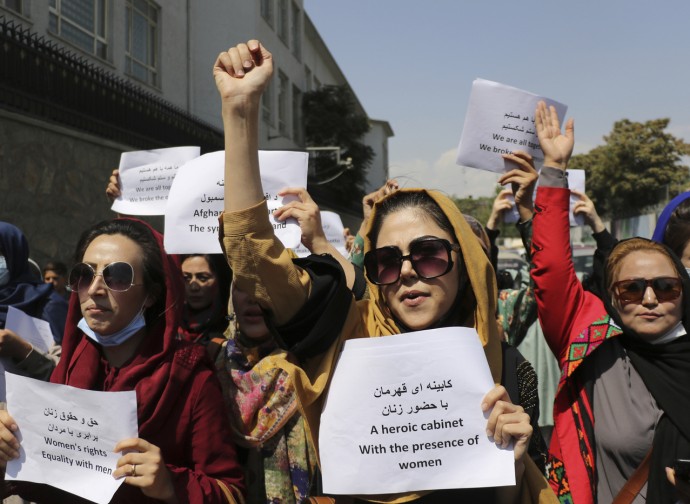 Kabul, protesta delle donne