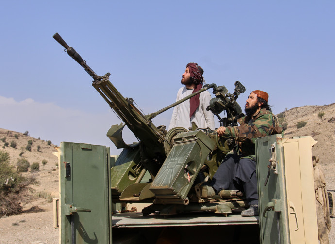 Talebani al confine fra Afghanistan e Pakistan (AP)