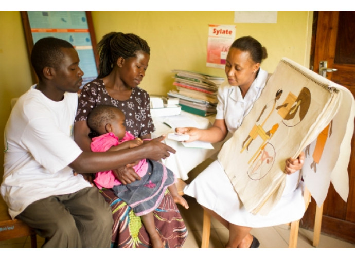 Lezione di pianificazione familiare in Africa