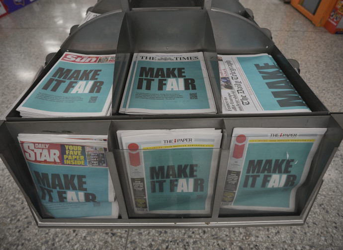 La protesta dei quotidiani britannici contro l'intelligenza artificiale (AP)