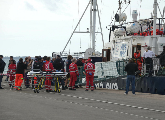 L'arrivo della nave Alan Kurdi a Taranto L'arrivo della nave Alan Kurdi a Taranto