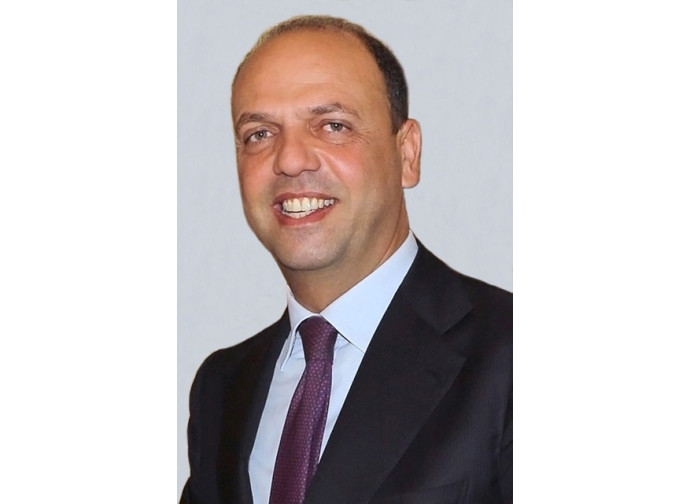 Angelino Alfano, ministro degli Esteri Angelino Alfano, ministro degli Esteri