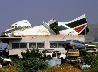 Alitalia, un pozzo senza fondo per i contribuenti