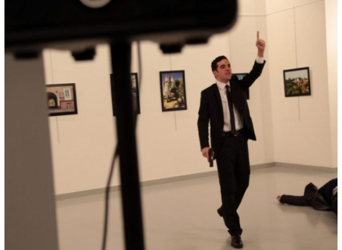 L'assassino turco dell'ambasciatore russo ad Ankara L'assassino turco dell'ambasciatore russo ad Ankara