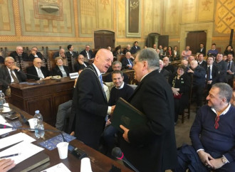 La truffa dei valori comuni: vescovo si inchina in loggia
