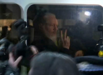 L'arresto di Assange, il divulgatore dei segreti