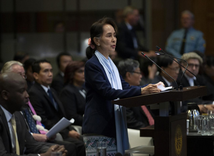 Aung San Suu Kyi all'Aia, testimonia sui Rohingya
