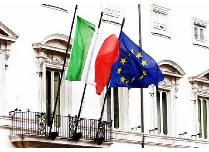 bandiera italiana ed europea