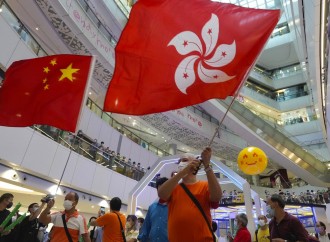 Hong Kong: sentenze "cinesi" e arresti politici