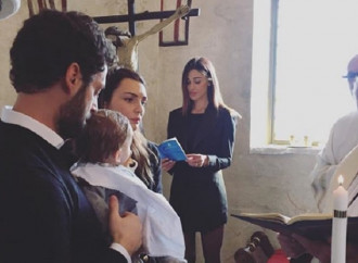 Don Alberto e le minigonne, l'educazione che dà scandalo