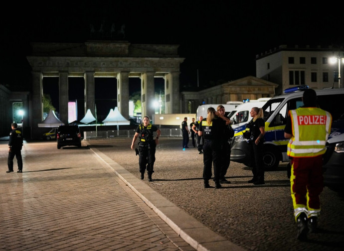 Berlino, polizia sul luogo dell'attentato (AP)