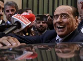 Berlusconi il sabotatore, tira la corda ma non la spezzerà