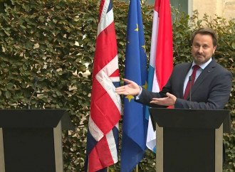 Bettel che umilia Johnson: il vero volto del gendarme Ue